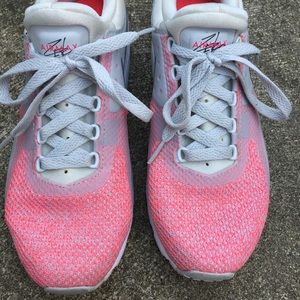 Girl's Nike Air Max Zero Essential Youth Size 6Y